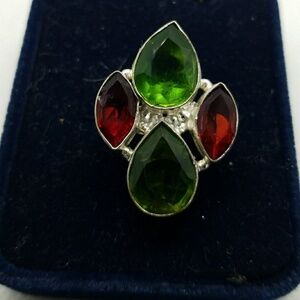 Nwot!! Peridot/garnet 925 Sterling ring